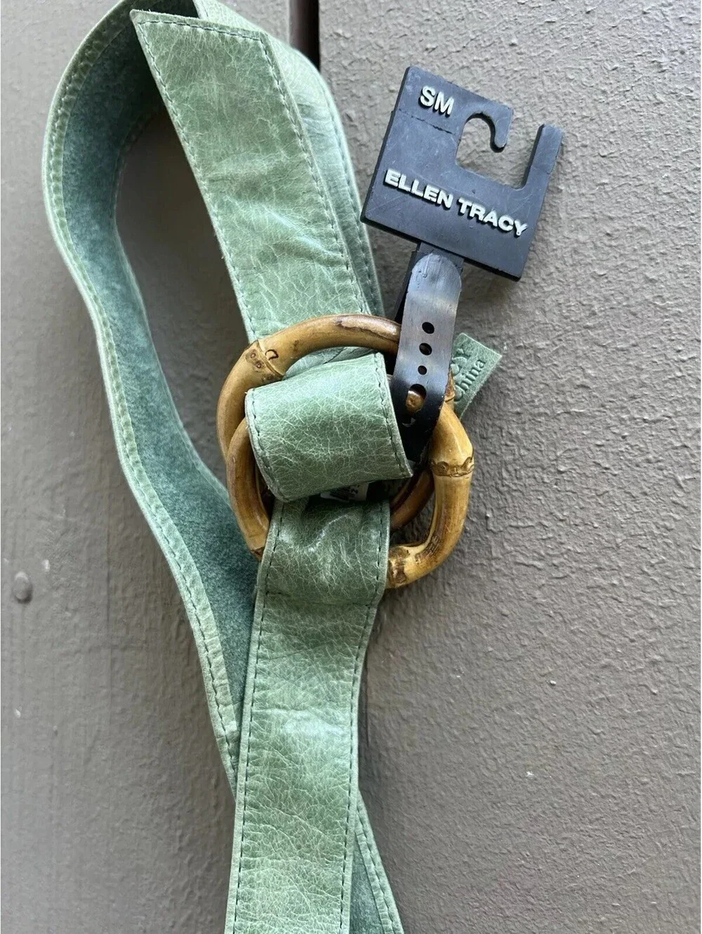 Ellen Tracy Green Italian Leather Bamboo Belt S/M 37”X1.5”